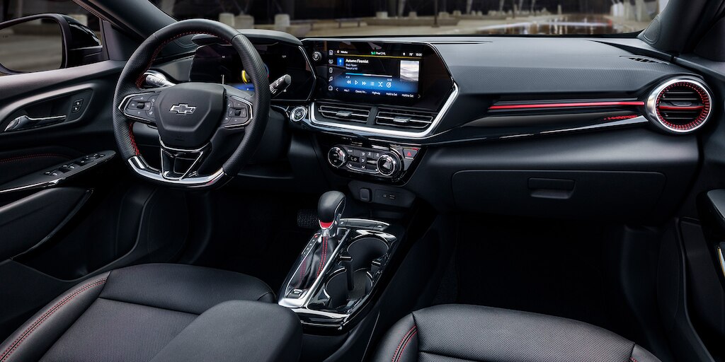 Suv deportiva con cabina centrada en el conductor rediseñada para Chevrolet Trax 2025